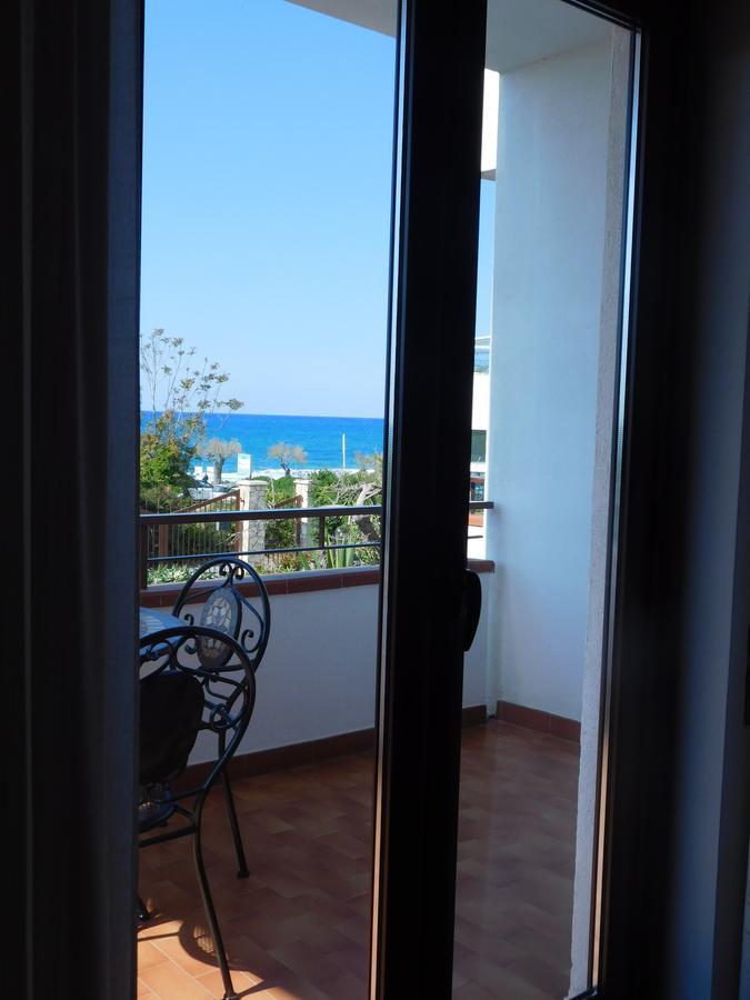 Stella Marina Sea & Sun Bed & Breakfast Cefalu Exterior photo