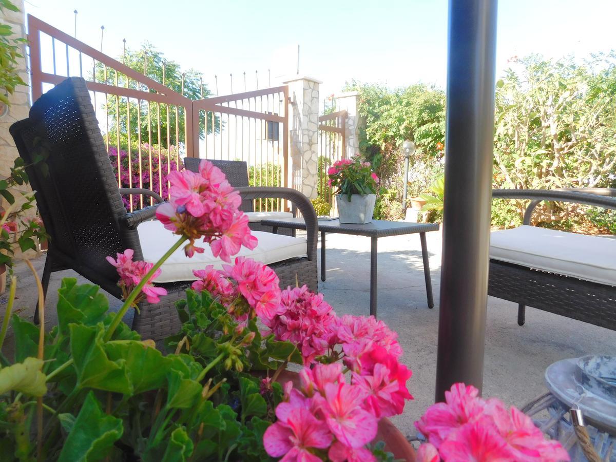 Stella Marina Sea & Sun Bed & Breakfast Cefalu Exterior photo